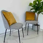 New 3 Bedroom St Paul With Pool By Mabeli Appartement