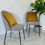 New 3 Bedroom St Paul With Pool By Mabeli Appartement
