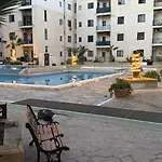 New 3 Bedroom St Paul With Pool By Mabeli 세인트폴스베이