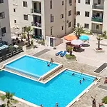 New 3 Bedroom St Paul With Pool By Mabeli 아파트 세인트폴스베이