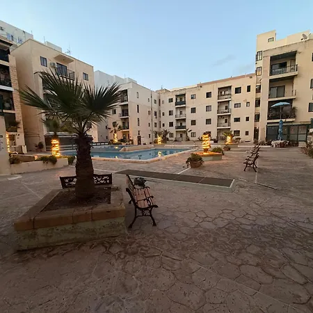 New 3 Bedroom St Paul With Pool By Mabeli 아파트 세인트폴스베이