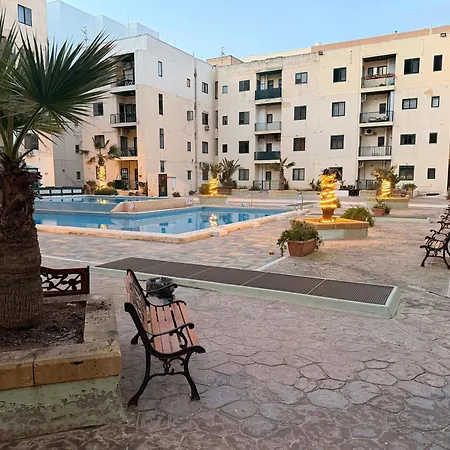 아파트 New 3 Bedroom St Paul With Pool By Mabeli 세인트폴스베이